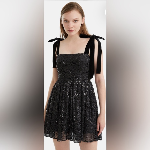 ⭐️⭐️ Nocturne Sequined Flowy Mini Dress NWT XS - Picture 2 of 12